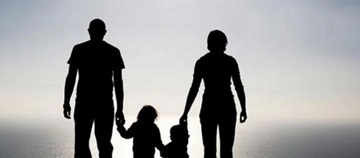 Η Ελλάδα «κινδυνεύει»: Σε 20 χρόνια ο πληθυσμός θα έχει μειωθεί κατά 1 εκατομμύριο